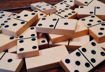 czy dzieci powinny grać w domino?