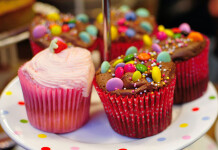 Jak wyposażyć cukiernię w smaczne nadzienia do ciast i pralin