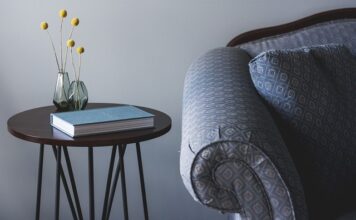 Z czego zrobić mały stolik?