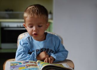 Czy krzesełko do karmienia musi mieć podnóżek? Czy krzesełko do karmienia musi mieć podnóżek?