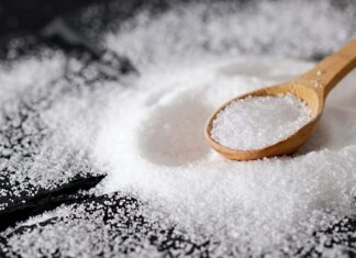 Dlaczego warto Wsypać sól do zlewu?