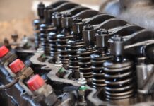 Ile wynosi stała sprężyny?