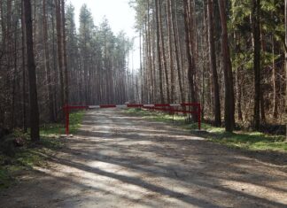 Jak otworzyć szlaban bez pilota?