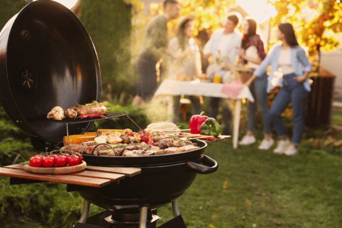 Jak zorganizować udaną imprezę przy grillu
